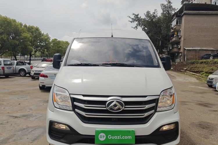 Used SAIC MAXUS Xintu V80 2025 Value Edition Aoyuntong 2.0T Manual Short Wheelbase Mid-Height 127 Ps 5/6 Seats Front