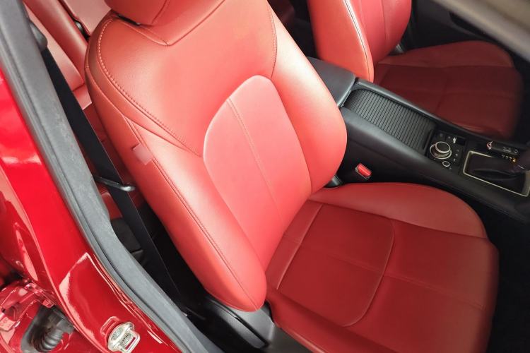 Used Mazda CX-4 2020 2.0L Automatic Two-Wheel Drive Blue Sky Dynamic Edition Right Front Seat