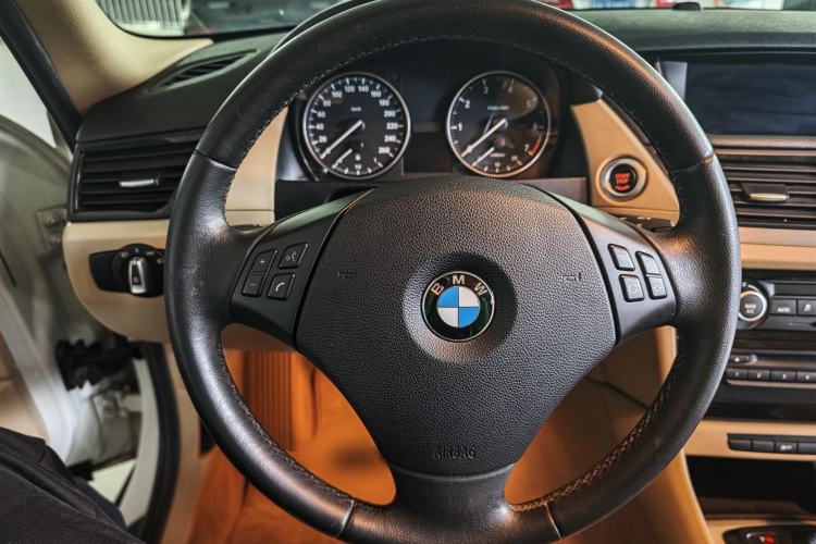 Used BMW X1 2013 sDrive18i Leading Model