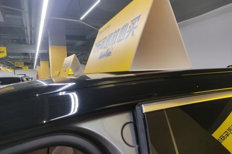 Used Nio ES8 2020 415 km Range 7-Seater Version Roof