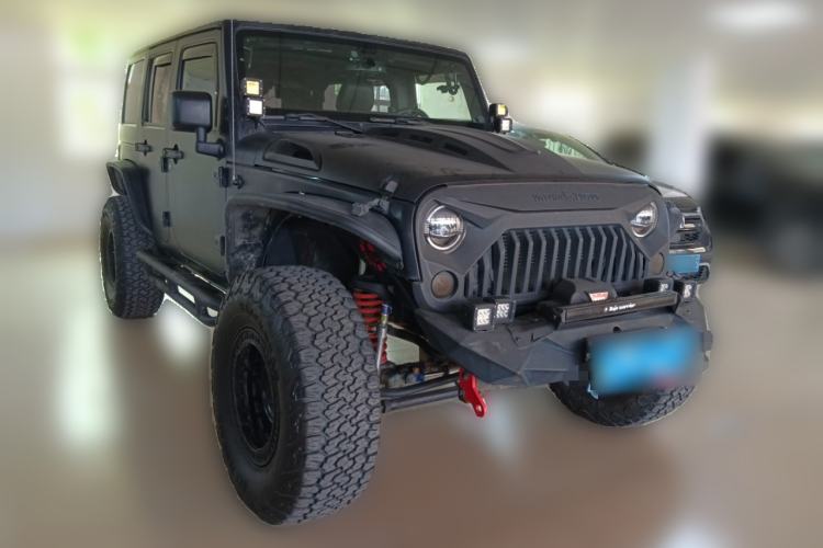 Used Jeep Wrangler 2015 3.0L Sahara Four-Door Edition Front Right 45 Deg