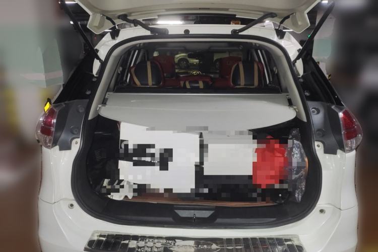 Used Nissan X-Trail 2014 2.0L CVT Comfort Edition 2WD Trunk