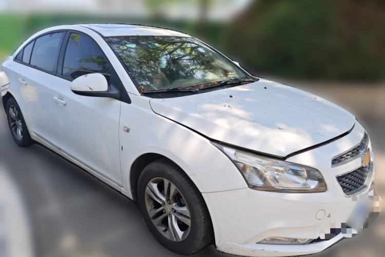 Used Chevrolet Cruze 2015 1.5L Classic SE AT Front Right 45 Deg