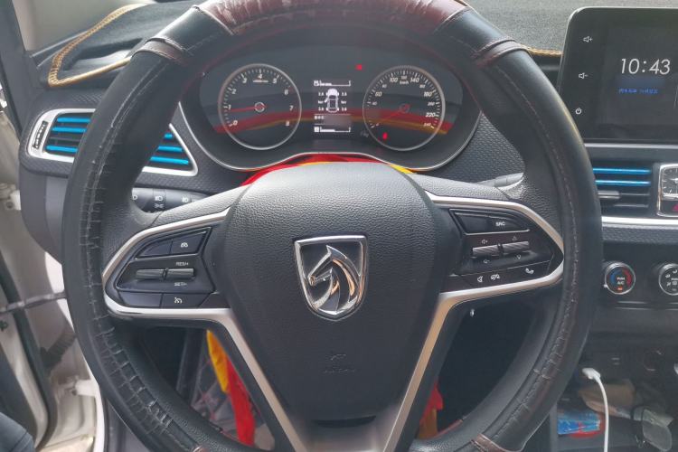 Used Baojun 730 2019 1.5L Manual Fashion Model 7-seater China VI