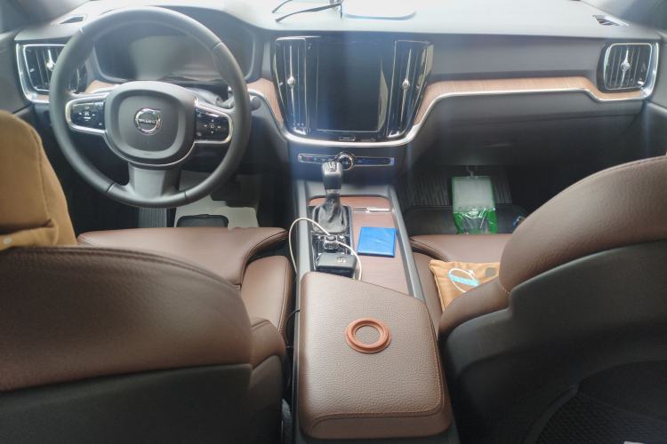 Used Volvo S60 2021 T4 Zhiyuan Luxury Edition