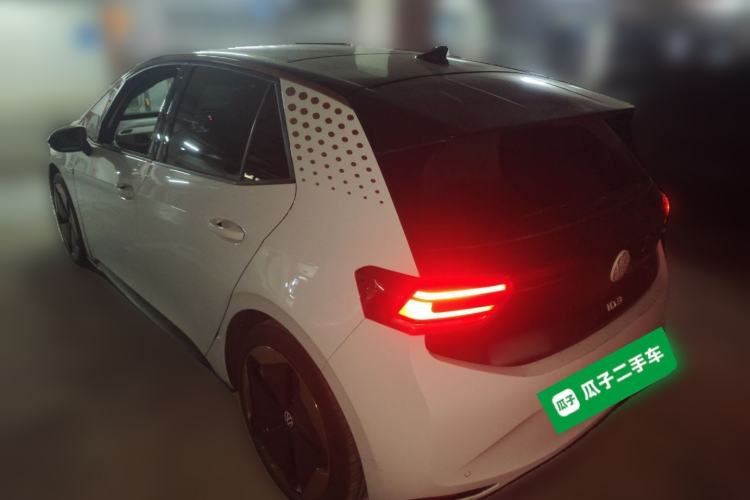 Used Volkswagen ID.3 2022 Pro Smart Edition Rear Left 45 Deg