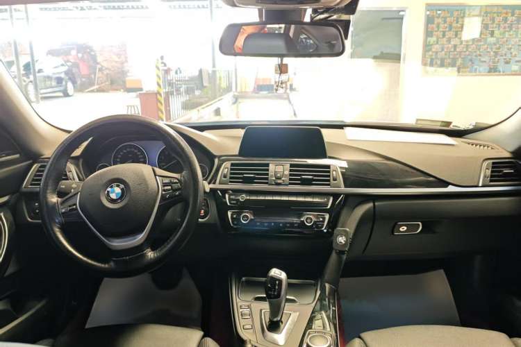 Used BMW 3 Series GT 2019 320i Sport Edition
