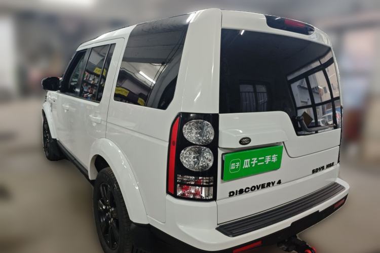 Used Land Rover Discovery 2013 3.0 SDV6 HSE Diesel Edition Rear Left 45 Deg