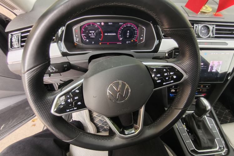 Used Volkswagen Magotan 2023 2 Million Units Commemorative Edition 330TSI DSG Luxury Version Steering Wheel