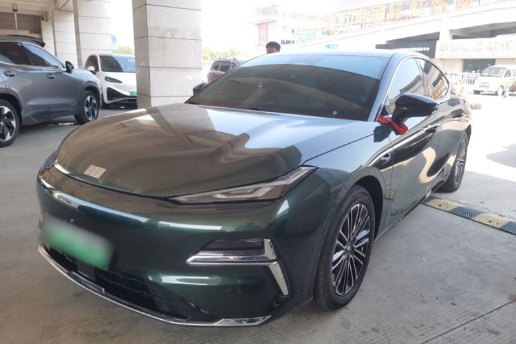 Used Geely Galaxy 8 2025 130km EM-i Prestige Edition