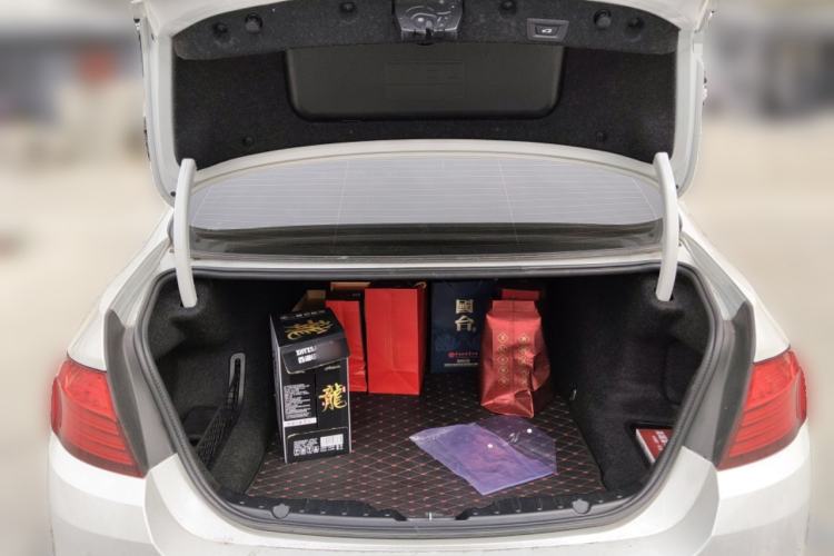 Used BMW 5 Series 2017 525Li Luxury Design Package Trunk