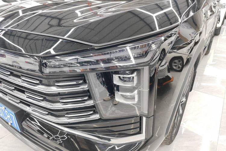 Used SOL X8 PLUS 2023 1.5 TGDI DCT Smart Edition 7-Seater