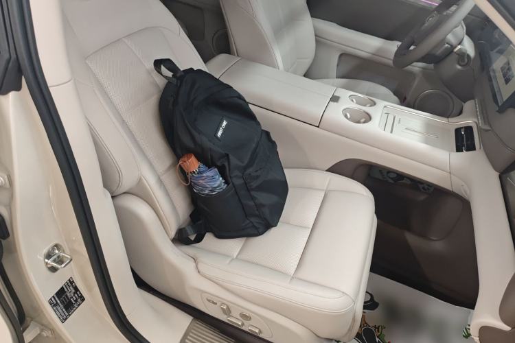 Used IM LS6 2026 Model Pure Electric Max Right Front Seat