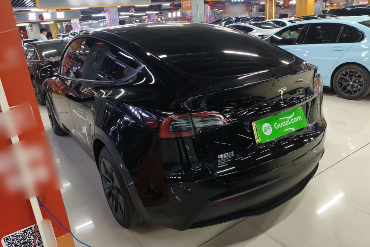Used Tesla Model Y 2024 Rear-Wheel-Drive Version Exterior 2