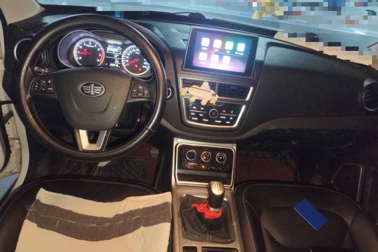 Used Bestune X40 2019 1.6L Manual Luxury Edition China VI
