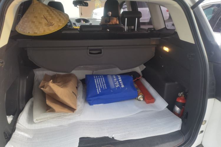 Used Ford Kuga 2017 EcoBoost 180 Two-Wheel-Drive Platinum Edition Trunk