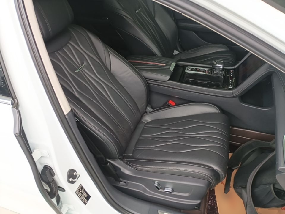 Hongqi H5 2023 2.0T Automatic Smart Connect Flagship Edition - Chinese Trim Ling — снимка 19