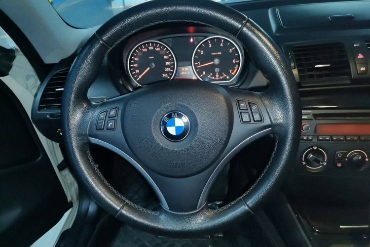 Used BMW 1 Series 2011 120i two-door coupe
