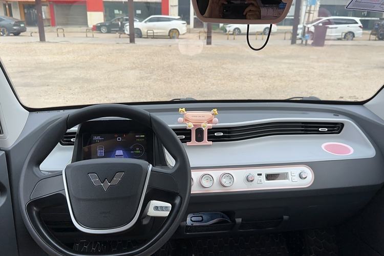 Used Wuling Hongguang MINIEV 2022 Macaron Premium Model – Lithium Iron Phosphate