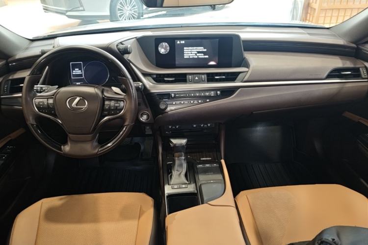 Used Lexus ES 2018 200 Luxury Edition China V Standard
