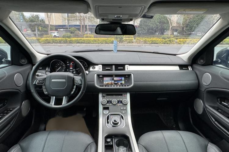 Used Land Rover Range Rover Evoque 2018 240 PS SE DYNAMIC Smart Edition