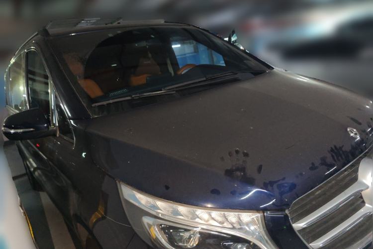 Used Mercedes-Benz V-Class 2018 V 260 Avantgarde Edition China V Front Right 45 Deg