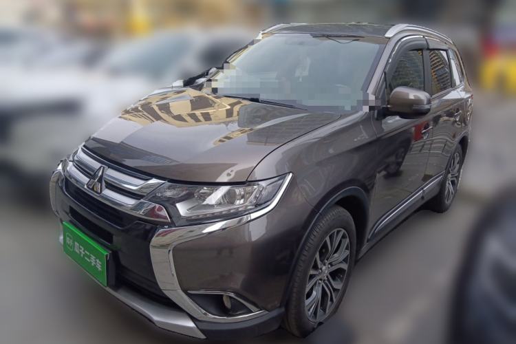 Used Mitsubishi Outlander 2018 2.0L Two-Wheel Drive Glory Edition 5 Seats