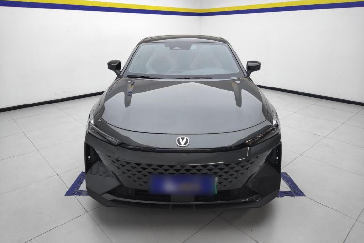 Used Changan UNI-V iDD 2024 Blue Whale Smart Electric iDD 136km Luxury Model