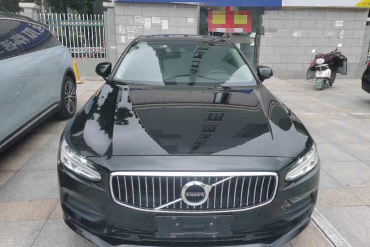 Used Volvo S90 2017 T4 Zhiyuan Edition Front