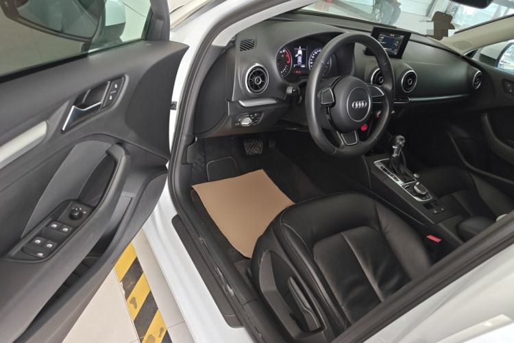 Used Audi A3 2016 Sportback 35 TFSI Ambition Edition Driver Seat