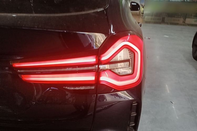 Used BMW iX3 2022 Updated Leading Version
