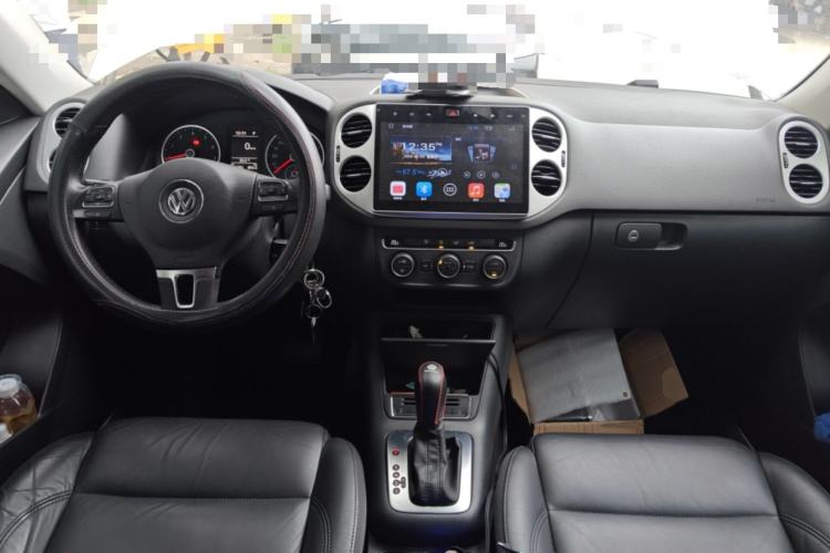 Used Volkswagen Tiguan 2015 1.8TSI Automatic Two-Wheel Drive Comfort Edition Center Console