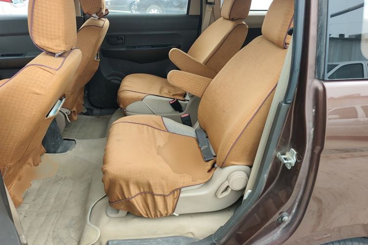Used Wuling Hongguang 2015 1.5L S Basic Version China V Standard Left Rear Seat