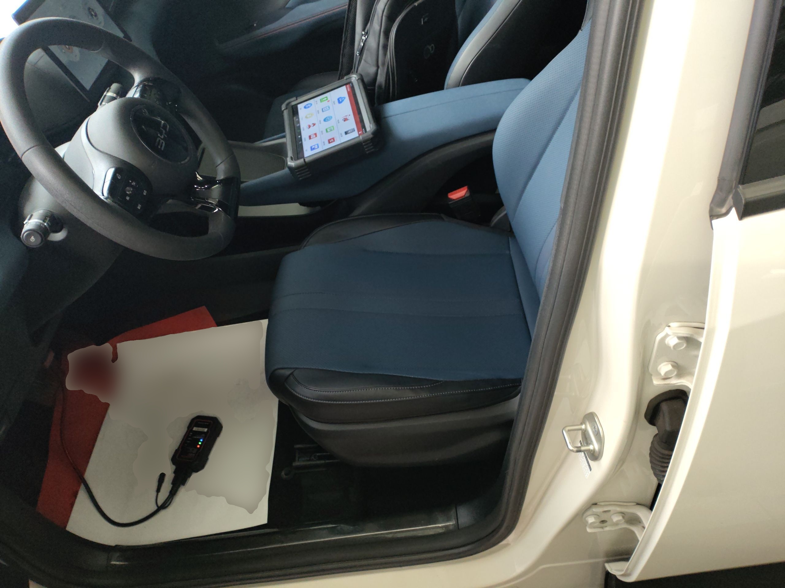 Переднее сиденье в автомобиле