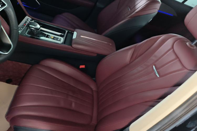 Used Hongqi H5 2023 2.0T Automatic Smart Connect Flagship Edition
