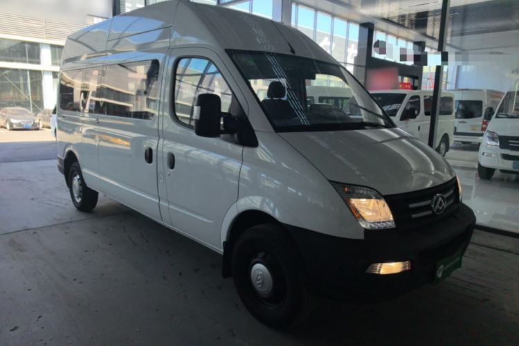 Used SAIC MAXUS Xintu V80 2019 2.5T Classic Model 6-Speed Manual – Aotong Long Wheelbase High-Roof 7-Seater