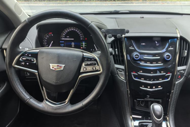 Used Cadillac ATS-L 2017 28T Tech Edition Interior 5