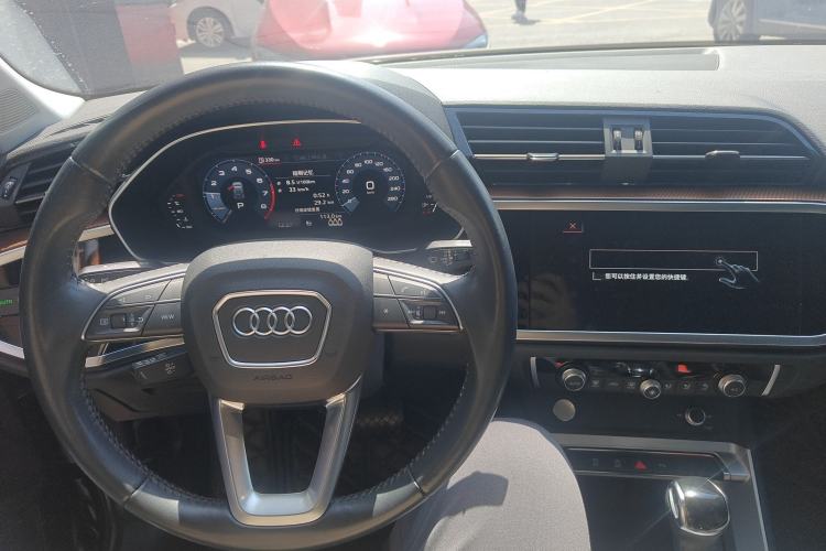 Used Audi Q3 2020 35 TFSI Fashionable and Elegant Model
