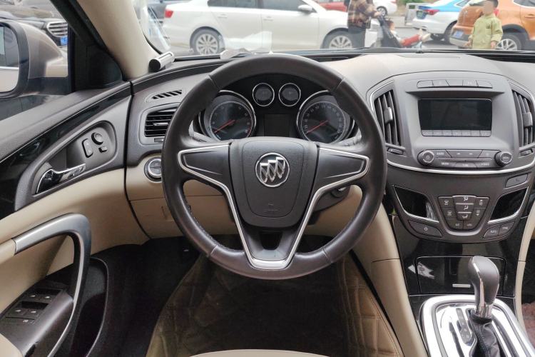 Used Buick Regal 2015 2.0L Leading Fashion Edition