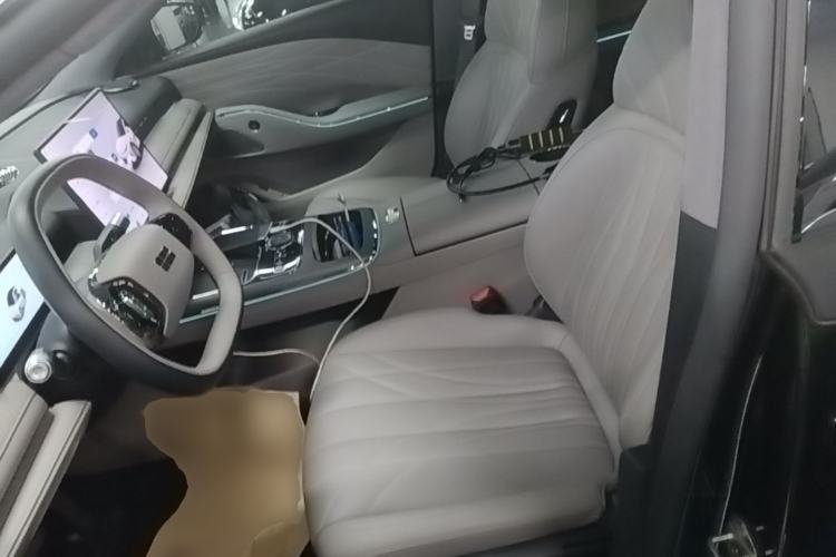 Used Geely Galaxy 8 2025 130km EM-P Starship Edition