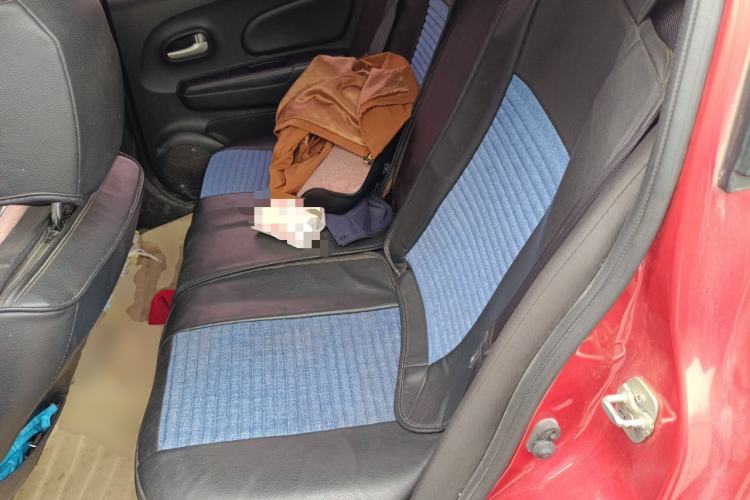 Used Venucia R50 2015 1.6L Manual Fashion Edition