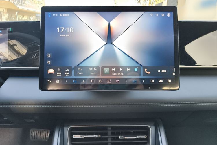 Used BYD Qin L 2025 DM-i Smart Drive 80KM Leading Model Audio And AC Panel