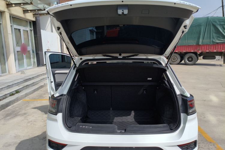 Used Volkswagen T-ROC 2024 280TSI DSG Two-Wheel-Drive Time Edition Trunk