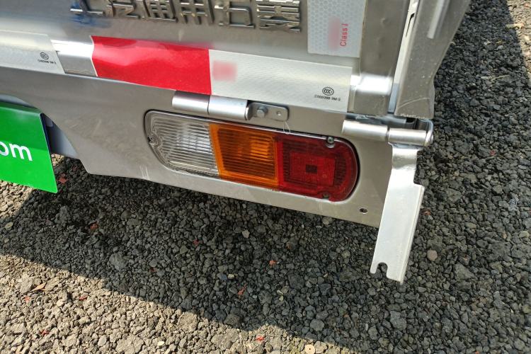 Used Wuling Rongguang Small Truck 2020 1.5L Base Version China VI Standard Single-Row L3C Exterior 3