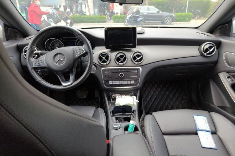 Used Mercedes-Benz CLA 2016 CLA 200 Style Edition Center Console