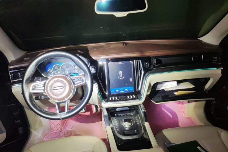 Used Zotye T700 2017 1.8T Dual-Clutch Prestige Model
