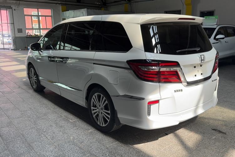 Used Honda Elysion 2016 2.4L Supreme Edition