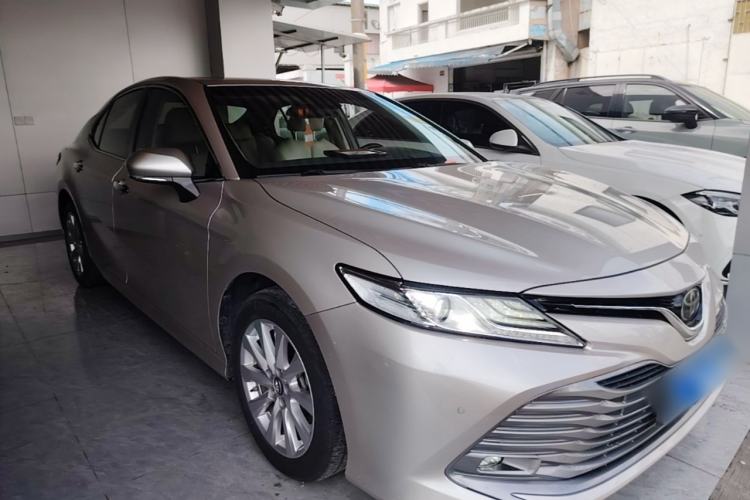 Used Toyota Camry 2019 Revised Version 2.0G Luxury Edition
