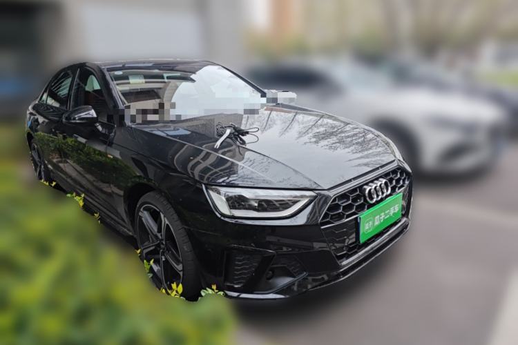 Used Audi A4L 2025 2 Million Units Enjoyment Version 40 TFSI Luxury Dynamic Edition Front Right 45 Deg