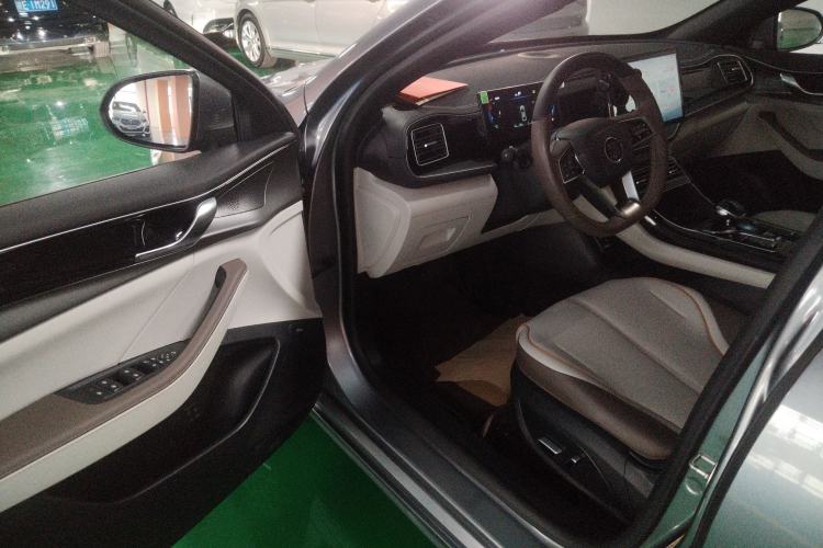 Used BYD Qin PLUS 2023 Champion Edition DM-i 120KM Beyond Model Driver Seat